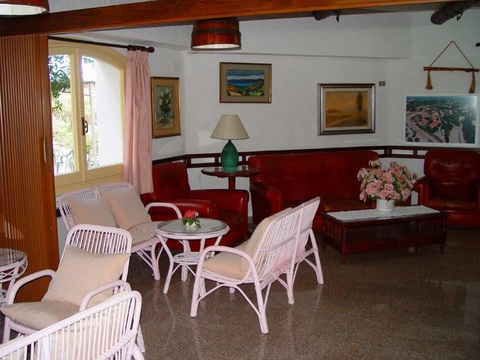 Hotel 3 Botti Байя-Сардинія Екстер'єр фото