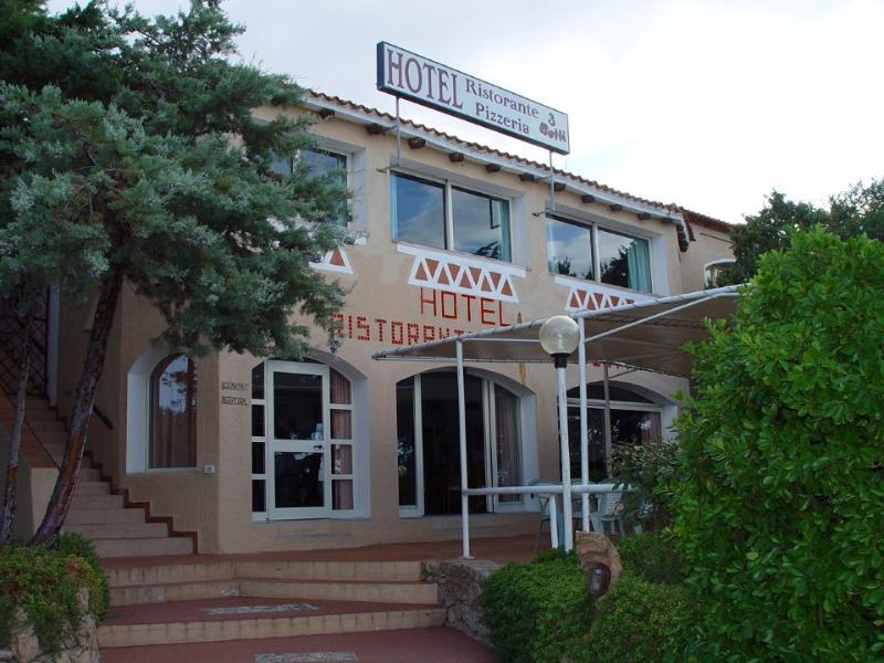 Hotel 3 Botti Байя-Сардинія Екстер'єр фото